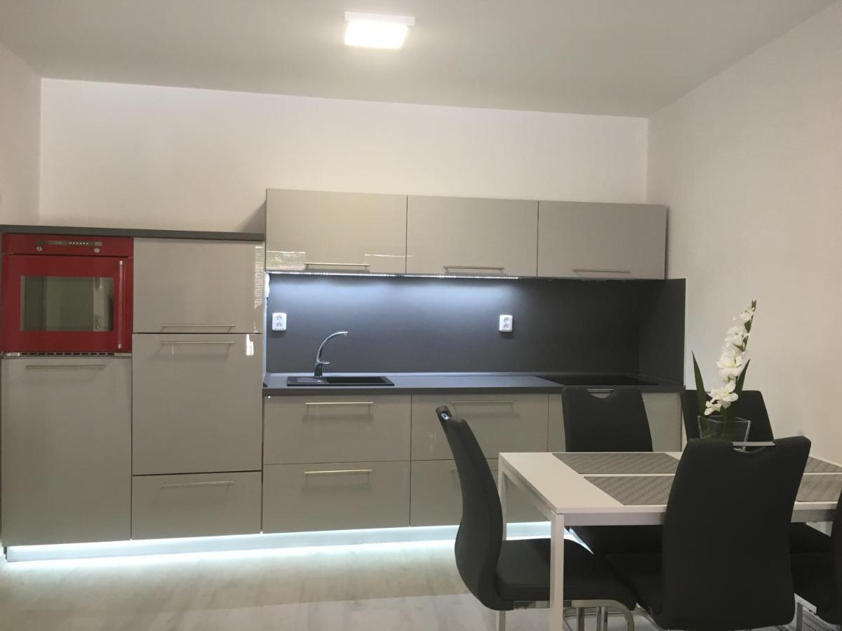 Apartmany Sofia Kamenice Nad Lipou Luaran gambar